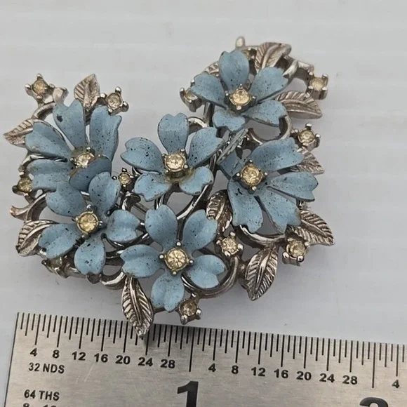 Vintage Crown Trifari Light‎ Blue Enamel Brooch